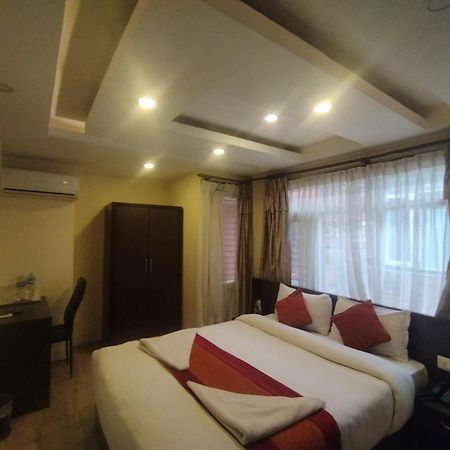 Hotel Sapana Garden Thamel Катманду Екстер'єр фото