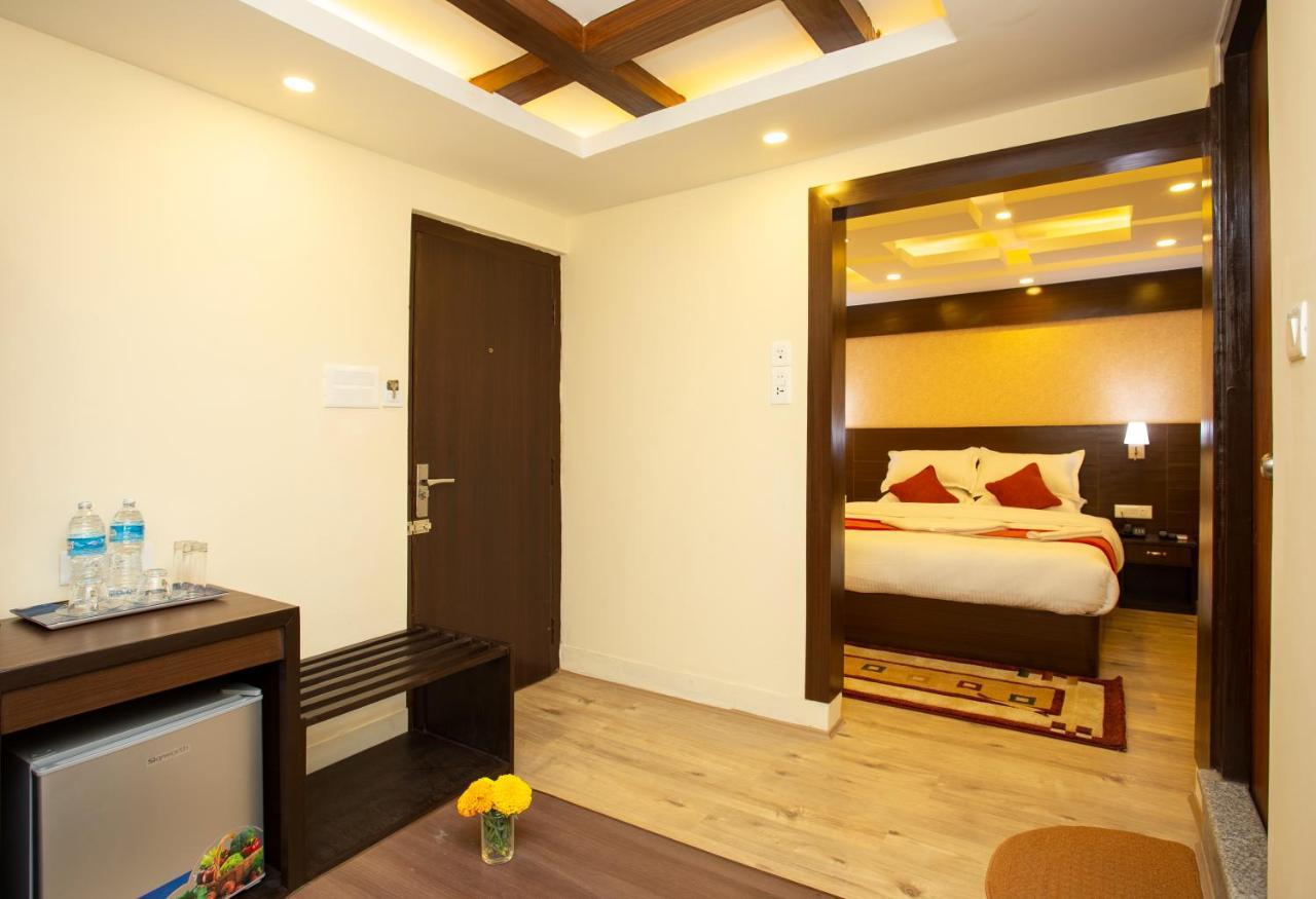 Hotel Sapana Garden Thamel Катманду Екстер'єр фото