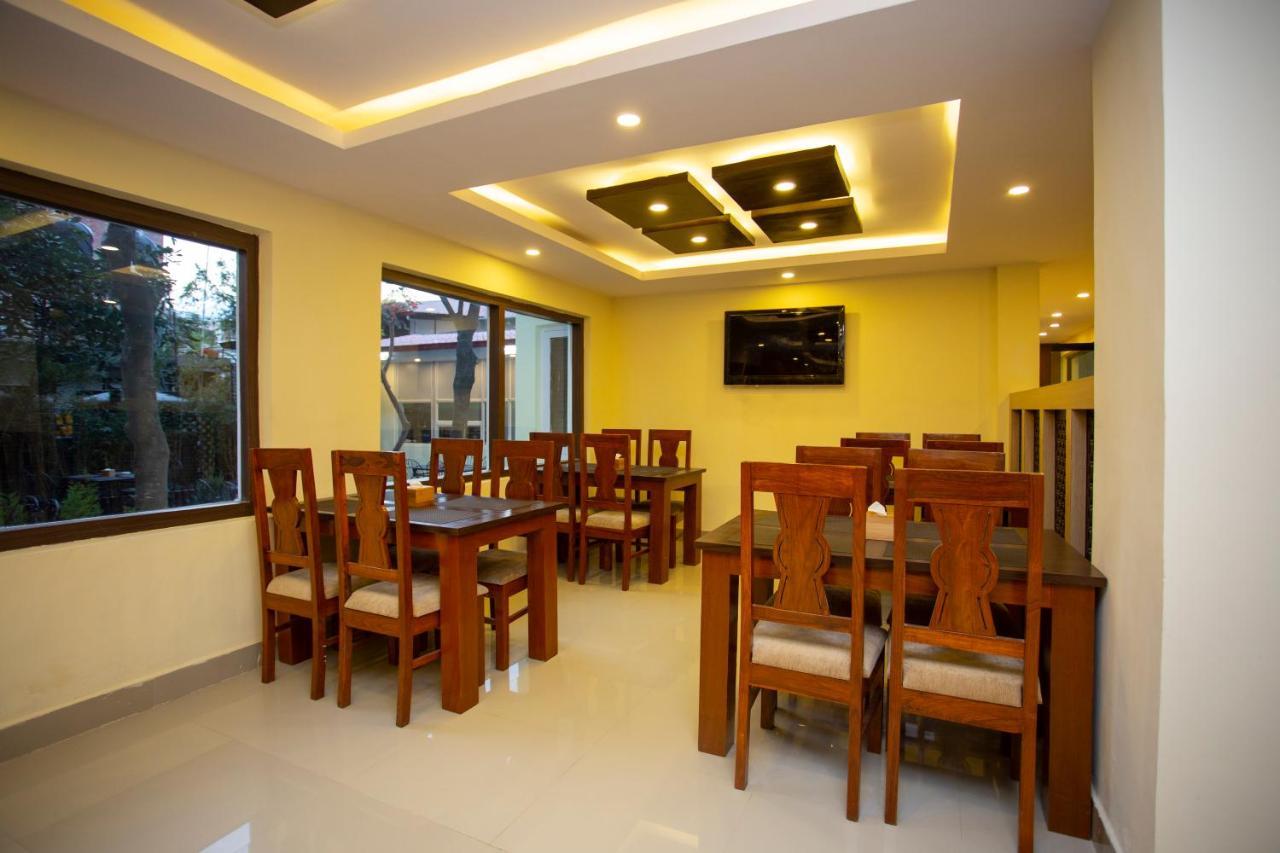 Hotel Sapana Garden Thamel Катманду Екстер'єр фото