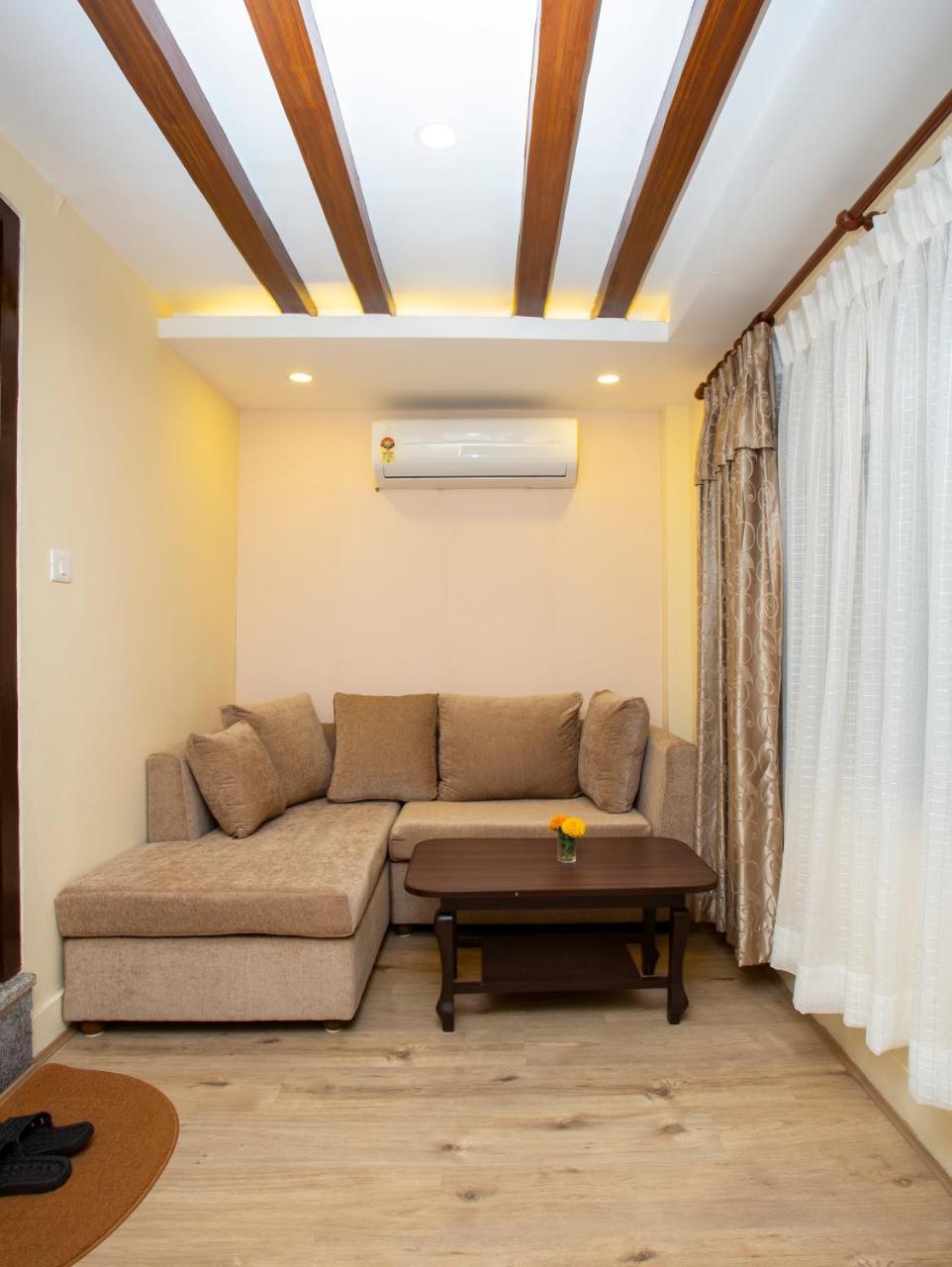 Hotel Sapana Garden Thamel Катманду Екстер'єр фото
