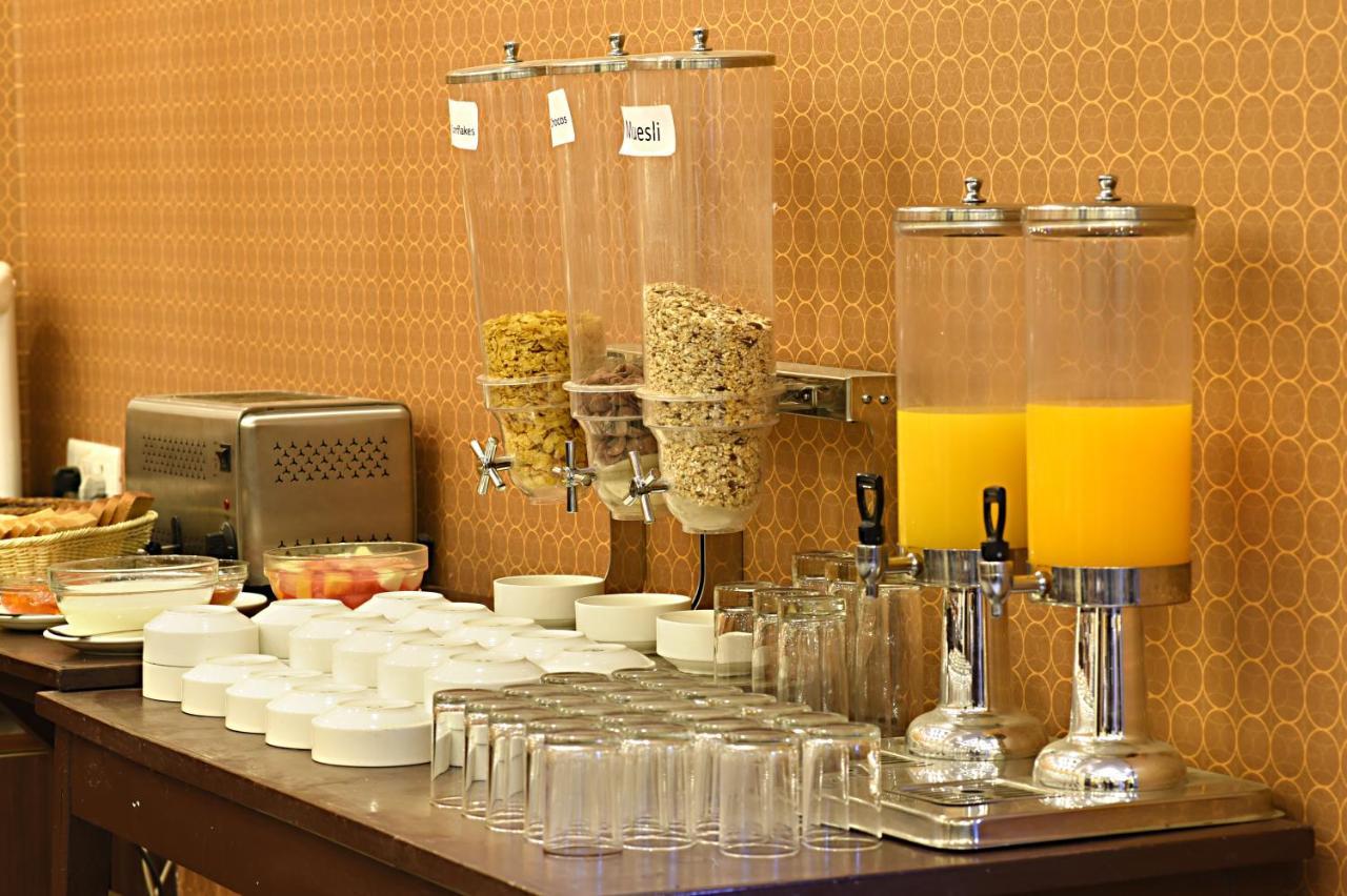 Hotel Sapana Garden Thamel Катманду Екстер'єр фото
