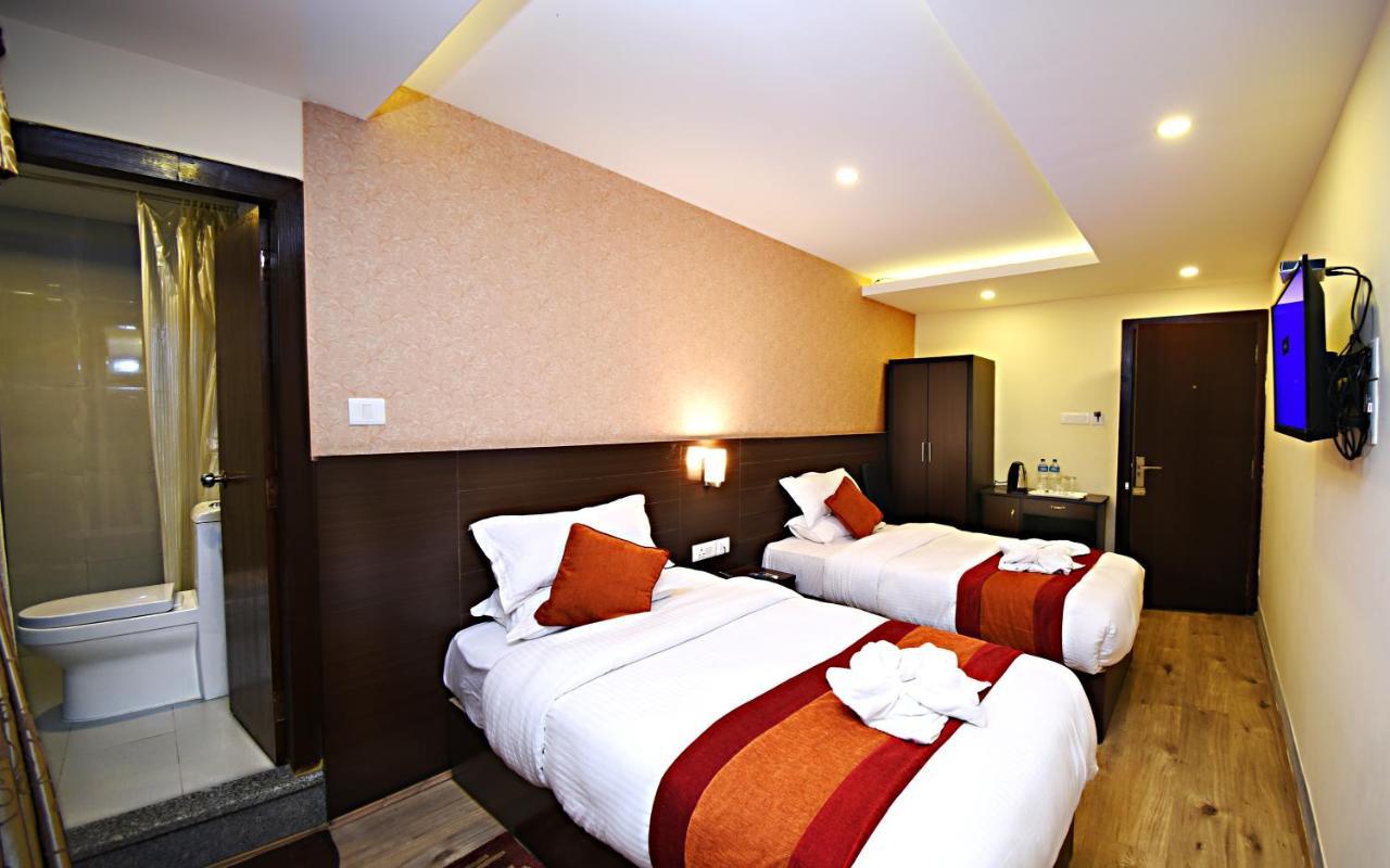 Hotel Sapana Garden Thamel Катманду Екстер'єр фото
