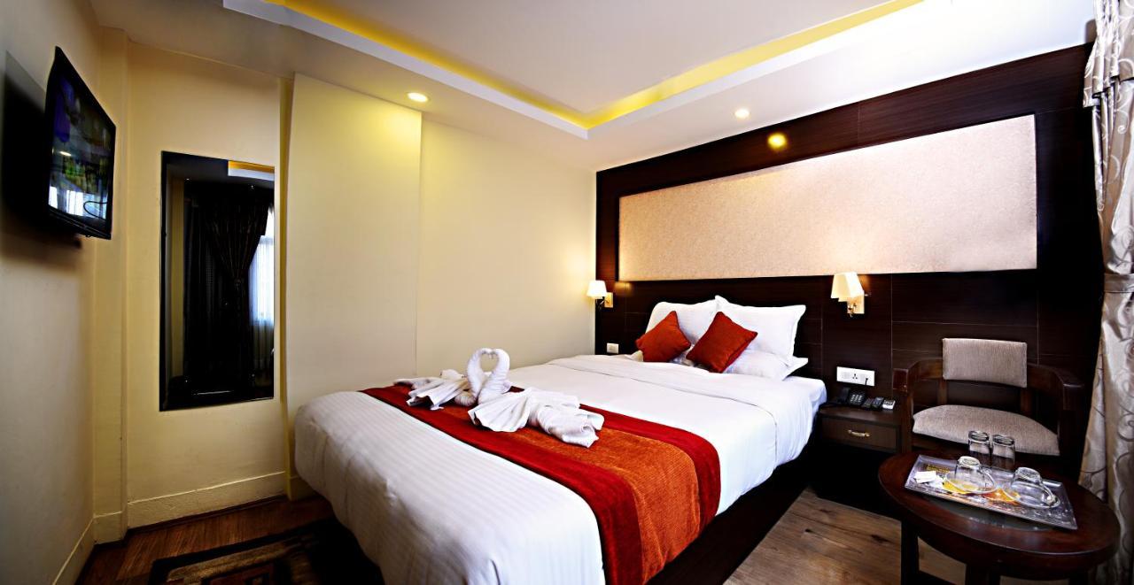 Hotel Sapana Garden Thamel Катманду Екстер'єр фото